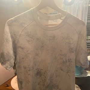 Metal vent tech shirt (small)